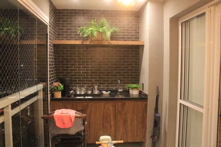 Apartamento à venda com 90m², 2 quartos e 2 vagasVaranda