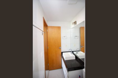 Apartamento à venda com 78m², 3 quartos e 2 vagas Apartamento à venda com 78m², 3 quartos e 2 vagasBanheiro da Suíte
