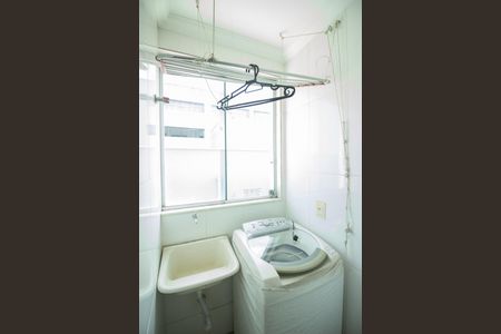 Apartamento à venda com 78m², 3 quartos e 2 vagas Apartamento à venda com 78m², 3 quartos e 2 vagasCozinha e Área de Serviço