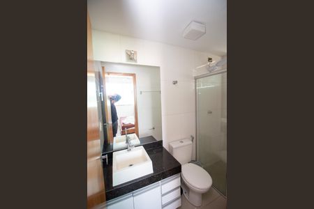 Apartamento à venda com 78m², 3 quartos e 2 vagas Apartamento à venda com 78m², 3 quartos e 2 vagasBanheiro da Suíte