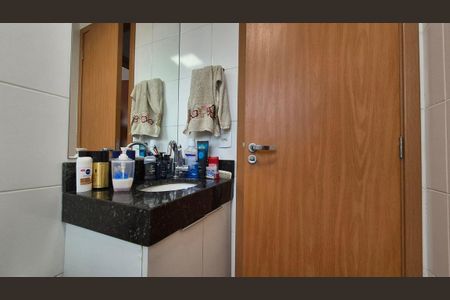 Apartamento para alugar com 54m², 2 quartos e 1 vaga Apartamento para alugar com 54m², 2 quartos e 1 vagaBanheiro