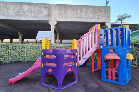 Apartamento para alugar com 54m², 2 quartos e 1 vaga Apartamento para alugar com 54m², 2 quartos e 1 vagaÁrea comum - Playground