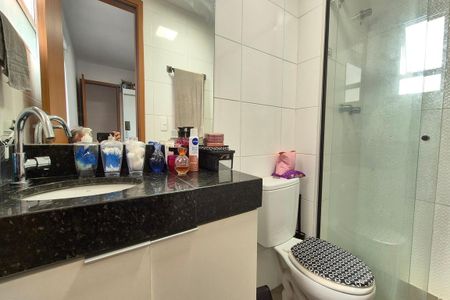 Apartamento para alugar com 54m², 2 quartos e 1 vaga Apartamento para alugar com 54m², 2 quartos e 1 vagaBanheiro da Suíte