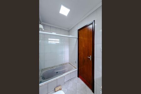 Apartamento para alugar com 75m², 2 quartos e sem vaga Apartamento para alugar com 75m², 2 quartos e sem vagaBanheiro da Suíte