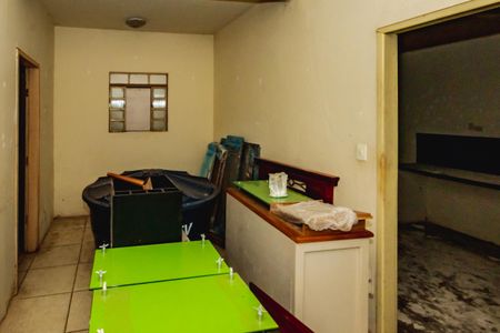 sala de casa à venda com 2 quartos, 360m² em Parque Recreio, Belo Horizonte