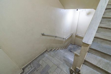 Apartamento para alugar com 50m², 1 quarto e 1 vaga Apartamento para alugar com 50m², 1 quarto e 1 vagaÁrea comum - Escadas