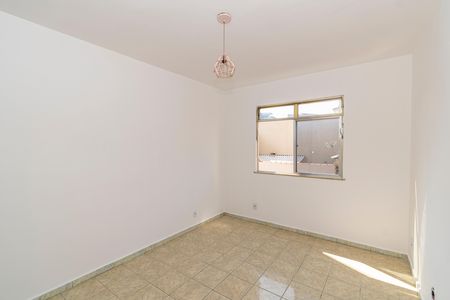 Sala de apartamento para alugar com 1 quarto, 50m² em Irajá, Rio de Janeiro