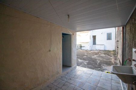 Casa para alugar com 180m², 2 quartos e 1 vagaÁrea de Serviço