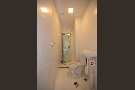 Apartamento para alugar com 38m², 2 quartos e sem vaga Apartamento para alugar com 38m², 2 quartos e sem vagaBanheiro