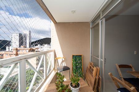 Apartamento à venda com 106m², 3 quartos e 3 vagasVARANDA