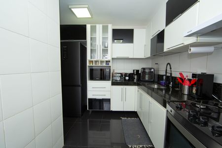 Apartamento à venda com 106m², 3 quartos e 3 vagasCOZINHA