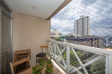Apartamento à venda com 106m², 3 quartos e 3 vagasVARANDA