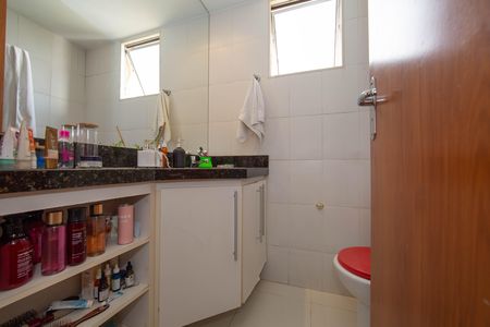 Apartamento à venda com 106m², 3 quartos e 3 vagasBANHEIRO1