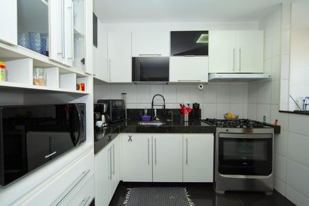 Apartamento à venda com 106m², 3 quartos e 3 vagasCOZINHA