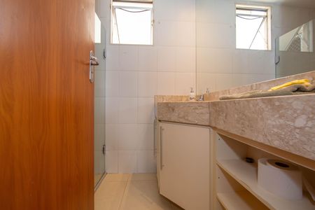 Apartamento à venda com 106m², 3 quartos e 3 vagasBANHEIRO2