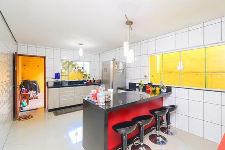 Casa à venda com 148m², 3 quartos e 2 vagasCozinha