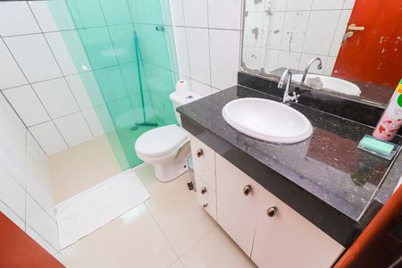 Casa à venda com 148m², 3 quartos e 2 vagasBanheiro 1