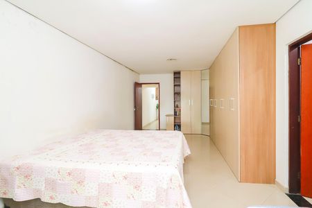 Casa à venda com 148m², 3 quartos e 2 vagasQuarto 1 - Suíte