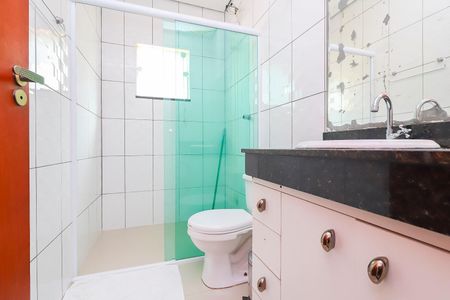 Casa à venda com 148m², 3 quartos e 2 vagasBanheiro 1
