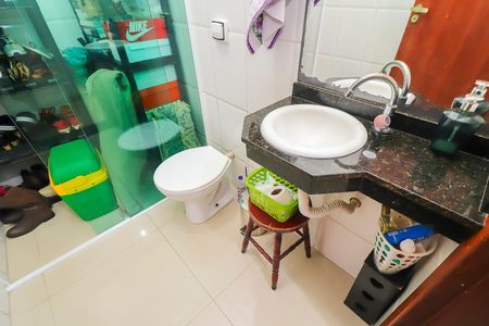 Casa à venda com 148m², 3 quartos e 2 vagasBanheiro 2