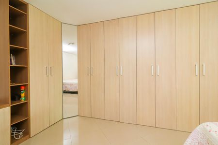 Casa à venda com 148m², 3 quartos e 2 vagasQuarto 1 - Suíte 