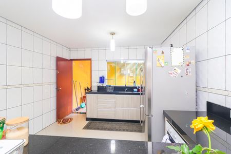 Casa à venda com 148m², 3 quartos e 2 vagasCozinha