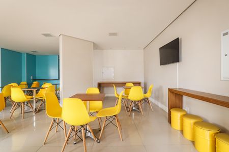 Apartamento para alugar com 52m², 2 quartos e 1 vaga Apartamento para alugar com 52m², 2 quartos e 1 vagaÁrea comum - Salão de festas