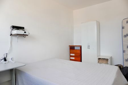 Apartamento à venda com 170m², 3 quartos e 2 vagas Apartamento à venda com 170m², 3 quartos e 2 vagasSuíte