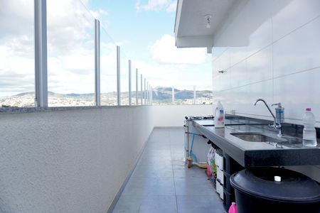 Apartamento à venda com 170m², 3 quartos e 2 vagas Apartamento à venda com 170m², 3 quartos e 2 vagasÁrea da cobertura - Área de Serviço