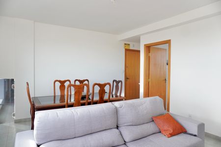 Apartamento à venda com 170m², 3 quartos e 2 vagas Apartamento à venda com 170m², 3 quartos e 2 vagasSala