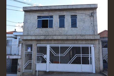 Casa para alugar com 156m², 3 quartos e 1 vagaFachada e portão