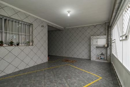 Garagem de casa para alugar com 3 quartos, 156m² em São Lucas, São Paulo