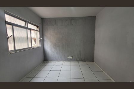 Sala de apartamento para alugar com 2 quartos, 60m² em Marechal Hermes, Rio de Janeiro