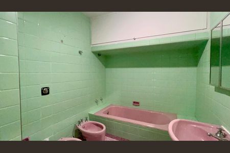 Banheiro da Suíte de apartamento para alugar com 3 quartos, 156m² em Pinheiros, São Paulo