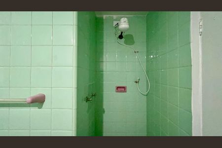 Apartamento para alugar com 156m², 3 quartos e 1 vaga Apartamento para alugar com 156m², 3 quartos e 1 vagaBanheiro da Suíte