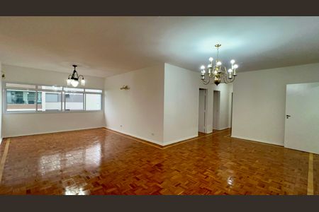 Apartamento para alugar com 156m², 3 quartos e 1 vaga Apartamento para alugar com 156m², 3 quartos e 1 vagaSala de Jantar