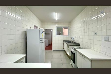 Apartamento para alugar com 156m², 3 quartos e 1 vaga Apartamento para alugar com 156m², 3 quartos e 1 vagaCozinha