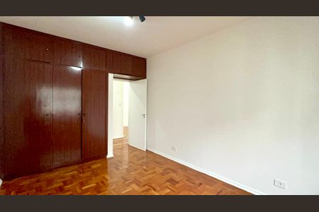 Apartamento para alugar com 156m², 3 quartos e 1 vaga Apartamento para alugar com 156m², 3 quartos e 1 vagaQuarto 2