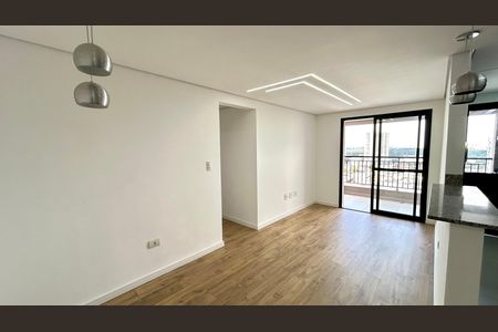 Sala de apartamento para alugar com 3 quartos, 67m² em Vila Endres, Guarulhos