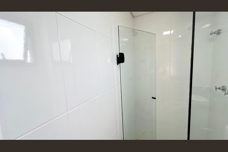Apartamento para alugar com 67m², 3 quartos e 1 vaga Apartamento para alugar com 67m², 3 quartos e 1 vagaBanheiro da Suíte