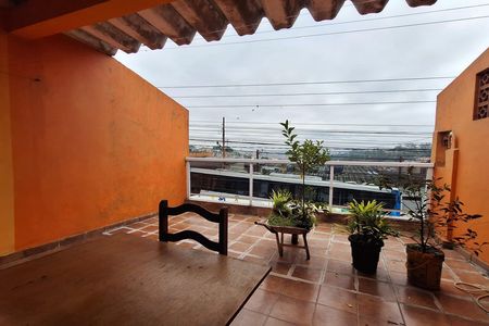 Casa à venda com 249m², 3 quartos e 2 vagas Casa à venda com 249m², 3 quartos e 2 vagasSacada