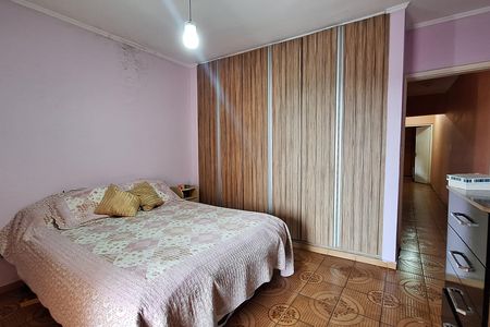 Casa à venda com 249m², 3 quartos e 2 vagas Casa à venda com 249m², 3 quartos e 2 vagasSuíte