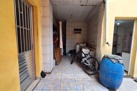 Área comum de casa à venda com 3 quartos, 249m² em Condomínio Maracanã, Santo André