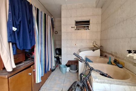 Área de serviço de casa à venda com 3 quartos, 249m² em Condomínio Maracanã, Santo André