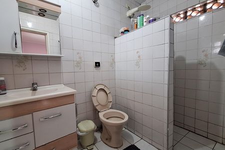 Casa à venda com 249m², 3 quartos e 2 vagas Casa à venda com 249m², 3 quartos e 2 vagasBanheiro da Suíte