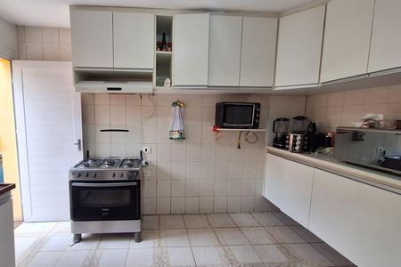 Casa à venda com 249m², 3 quartos e 2 vagas Casa à venda com 249m², 3 quartos e 2 vagasCozinha