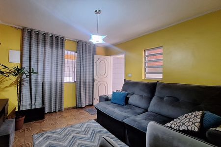 Casa à venda com 249m², 3 quartos e 2 vagas Casa à venda com 249m², 3 quartos e 2 vagasSala
