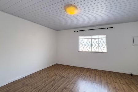 Casa para alugar com 55m², 1 quarto e sem vaga Casa para alugar com 55m², 1 quarto e sem vagaSala