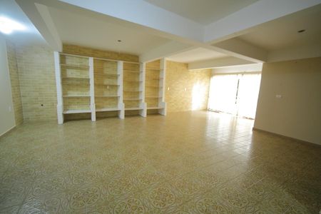 Casa para alugar com 350m², 4 quartos e 4 vagasSala 2 ( espaço de festas ) 