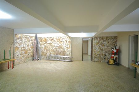 Casa para alugar com 350m², 4 quartos e 4 vagasGaragem 
